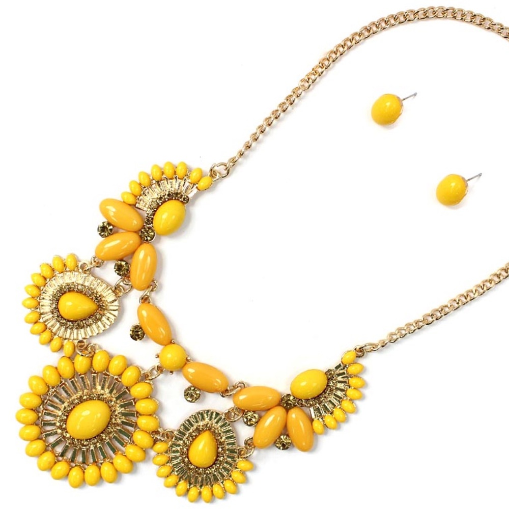 Yellow Stone Flower Power Necklace Set